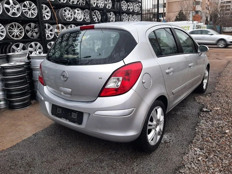 Opel Corsa 1.4i, снимка 7 - Автомобили и джипове - 47061168