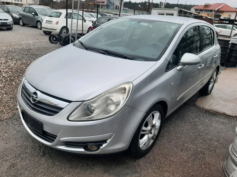 Opel Corsa 1.4i, снимка 5 - Автомобили и джипове - 47061168