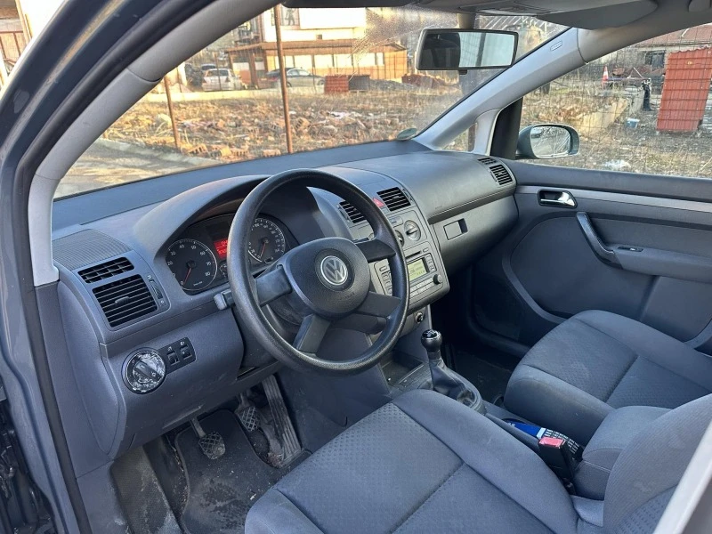 VW Touran 1, 6, снимка 3 - Автомобили и джипове - 47116618