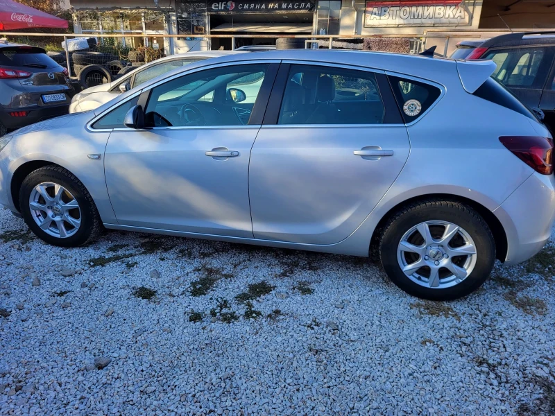 Opel Astra 2.0cdti, снимка 4 - Автомобили и джипове - 47880001