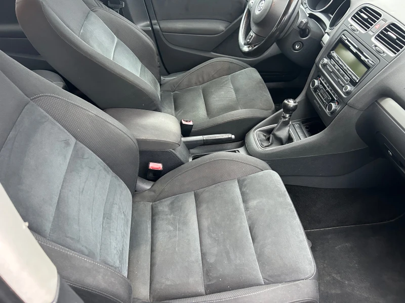 VW Golf 1.4 турбо, снимка 7 - Автомобили и джипове - 49154593