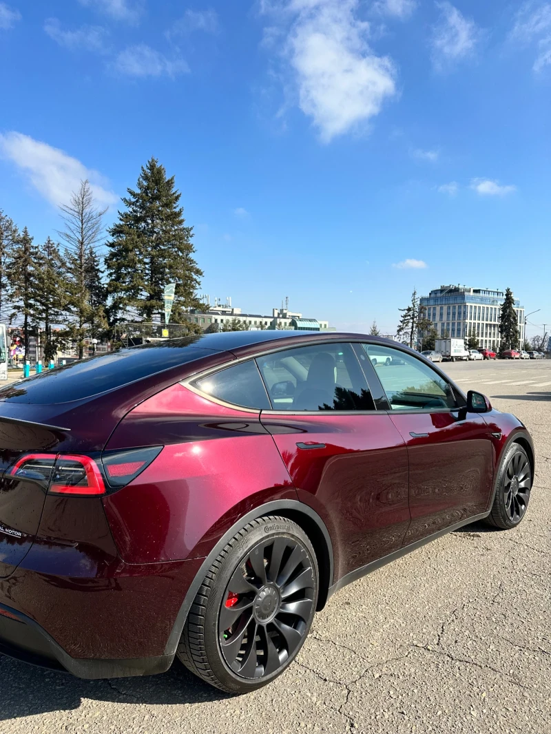 Tesla Model Y Performance , снимка 4 - Автомобили и джипове - 49595539