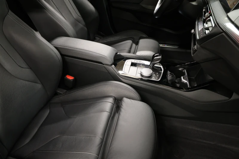 BMW M135 xDrive Sportautomatic M sport Paket, снимка 14 - Автомобили и джипове - 51586753