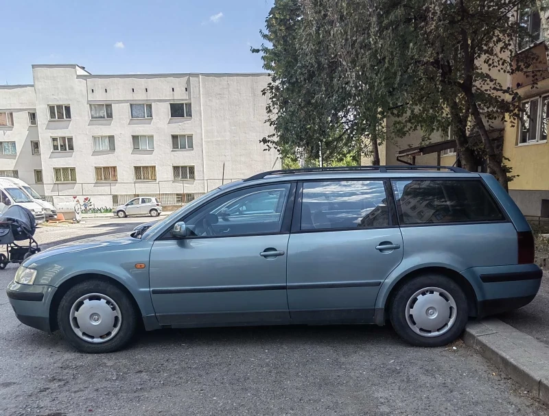 VW Passat, снимка 3 - Автомобили и джипове - 52422307