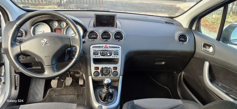 Peugeot 308 1.6 HDI Panorama Evro 5, снимка 12 - Автомобили и джипове - 52122874