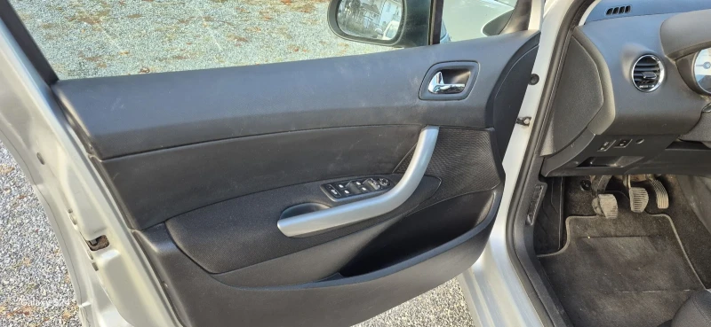 Peugeot 308 1.6 HDI Panorama Evro 5, снимка 14 - Автомобили и джипове - 52122874