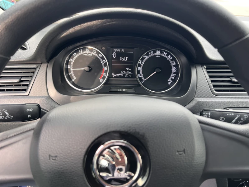 Skoda Rapid Ambition/1.6TDI/116K.C./5MT/N1, снимка 11 - Автомобили и джипове - 52133372