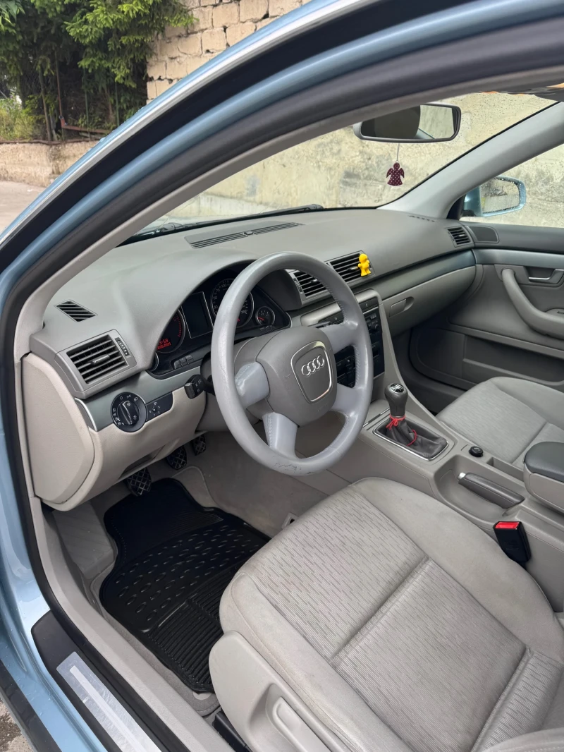 Audi A4, снимка 8 - Автомобили и джипове - 52263517