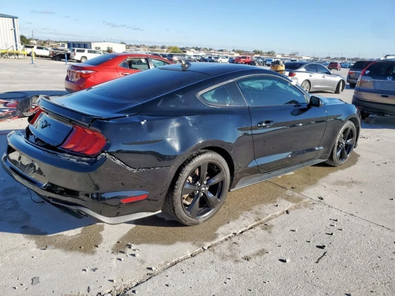 Ford Mustang 2021 * CARFAX * БЕЗ ПЪРВОНАЧАЛНА ВНОСКА, снимка 3 - Автомобили и джипове - 52803436