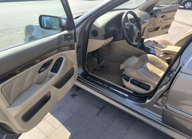 BMW 530 I Touring, снимка 7 - Автомобили и джипове - 52860262