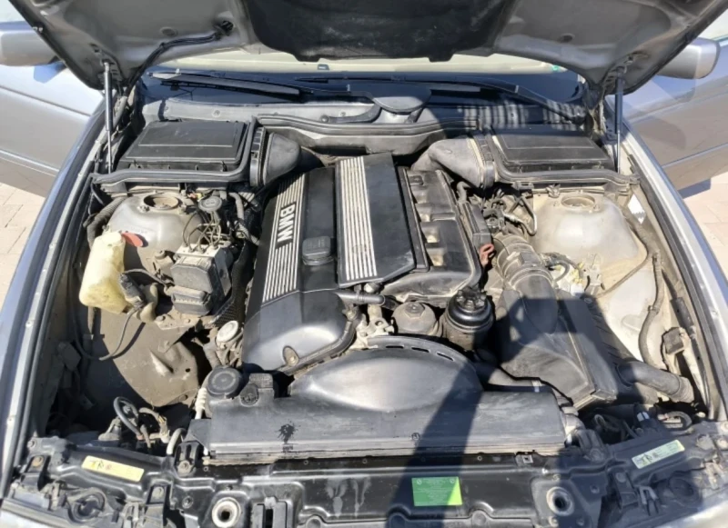 BMW 530 I Touring, снимка 14 - Автомобили и джипове - 52860262