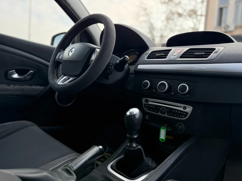 Renault Megane 6 МЕСЕЦА ГАРАНЦИЯ/1.5DCI 110к.с. Перфектна, снимка 10 - Автомобили и джипове - 52883948