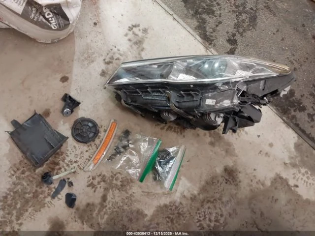 BMW 750 XDRIVE M ПАКЕТ МАСАЖИ HARMAN KARDON, снимка 15 - Автомобили и джипове - 53031383