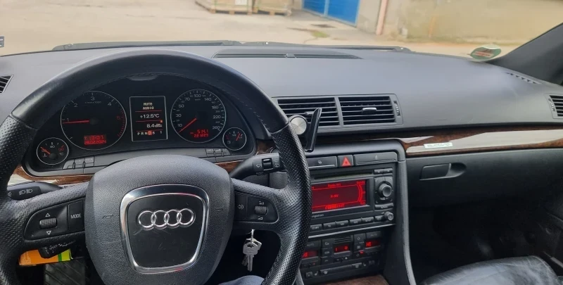 Audi A4 3.0 TDI, снимка 10 - Автомобили и джипове - 53617045
