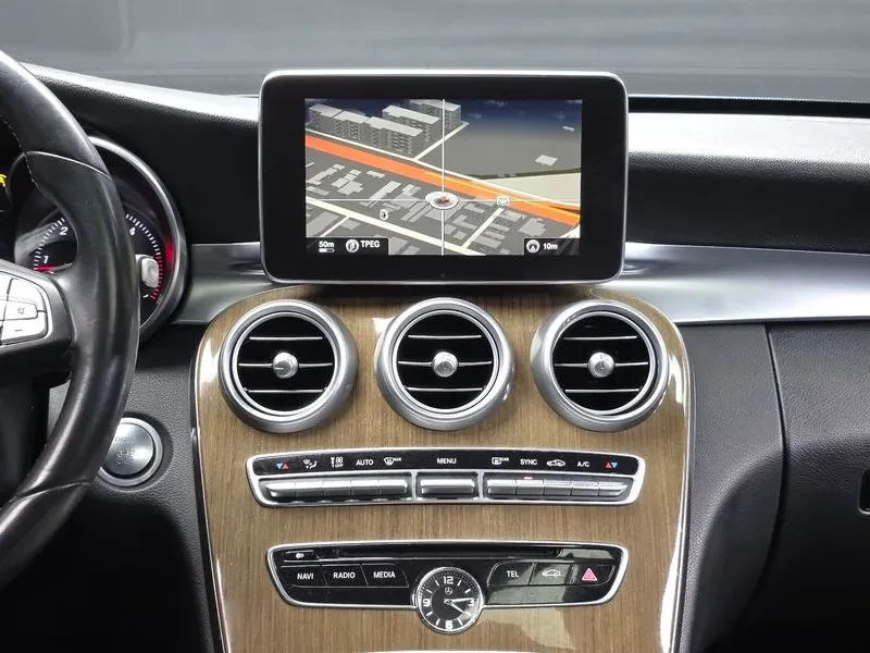 Mercedes-Benz C 220, снимка 14 - Автомобили и джипове - 53825781