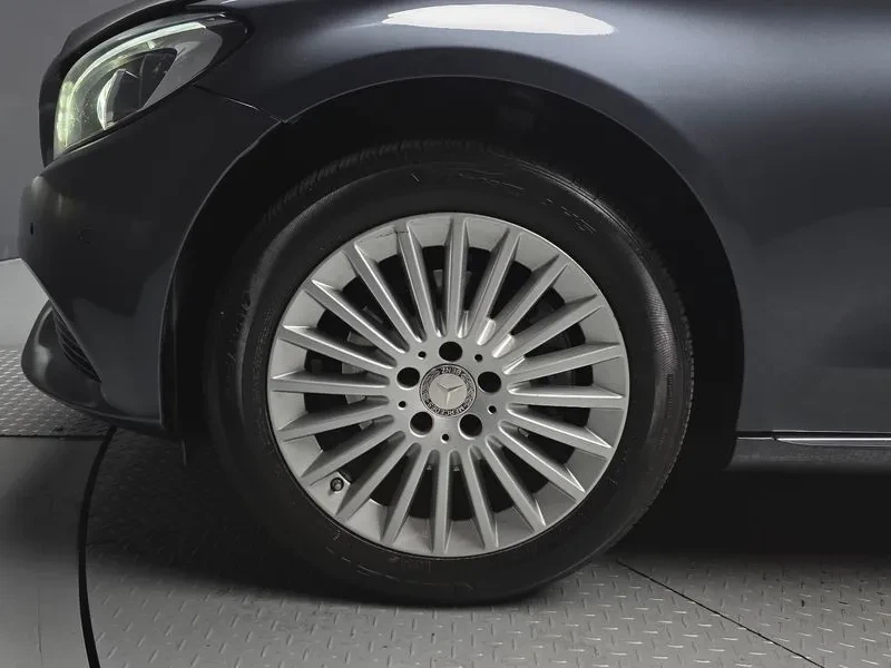 Mercedes-Benz C 220, снимка 5 - Автомобили и джипове - 53825781