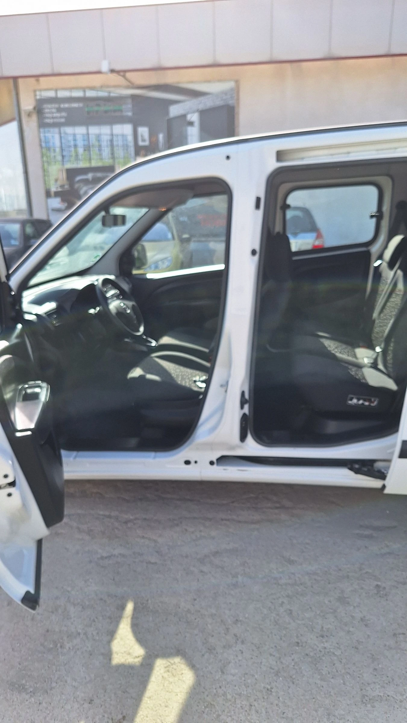 Opel Combo 1.6 Cdti 5mes KLIMA 6skorosti - изображение 9