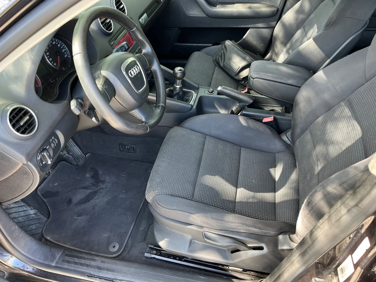 Audi A3 Sportback 2.0TDI - изображение 10