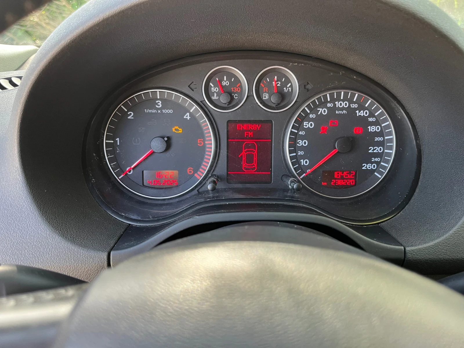 Audi A3 Sportback 2.0TDI - изображение 8