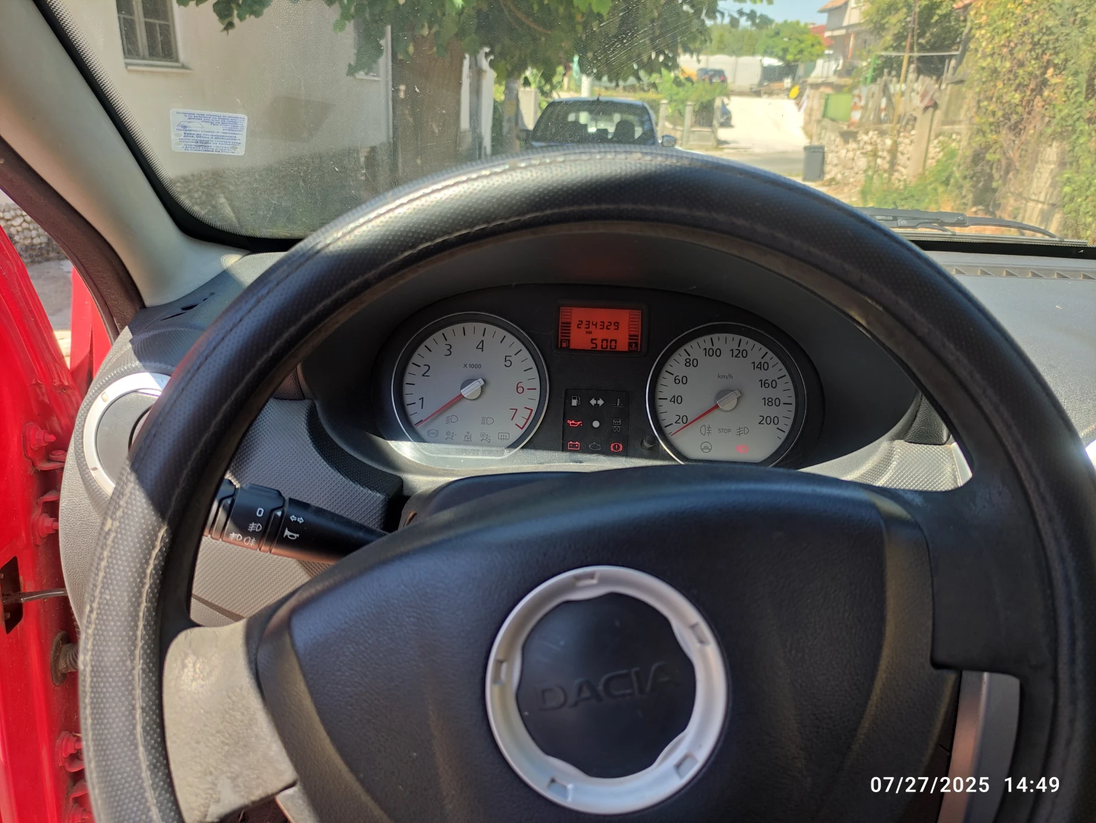 Dacia Sandero  - изображение 10