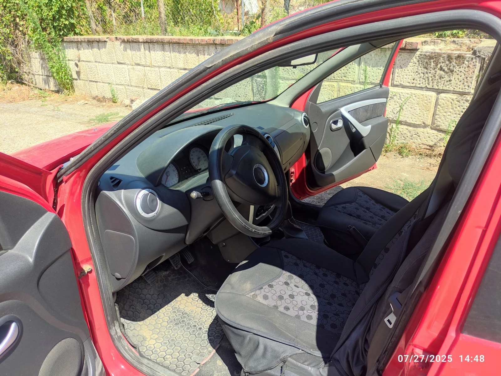 Dacia Sandero | Mobile.bg   12