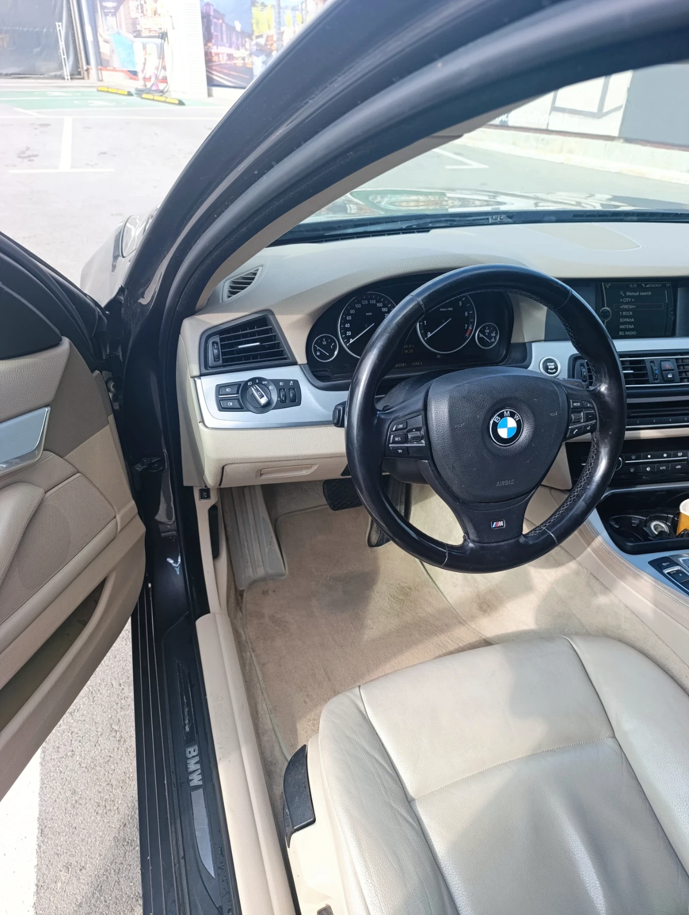BMW 523  - изображение 4