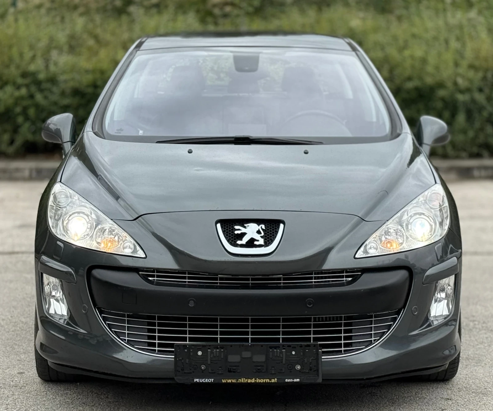 Peugeot 308 2.0HDi 140кс * Навигация* * Панорама* * Ксенон*  - изображение 2