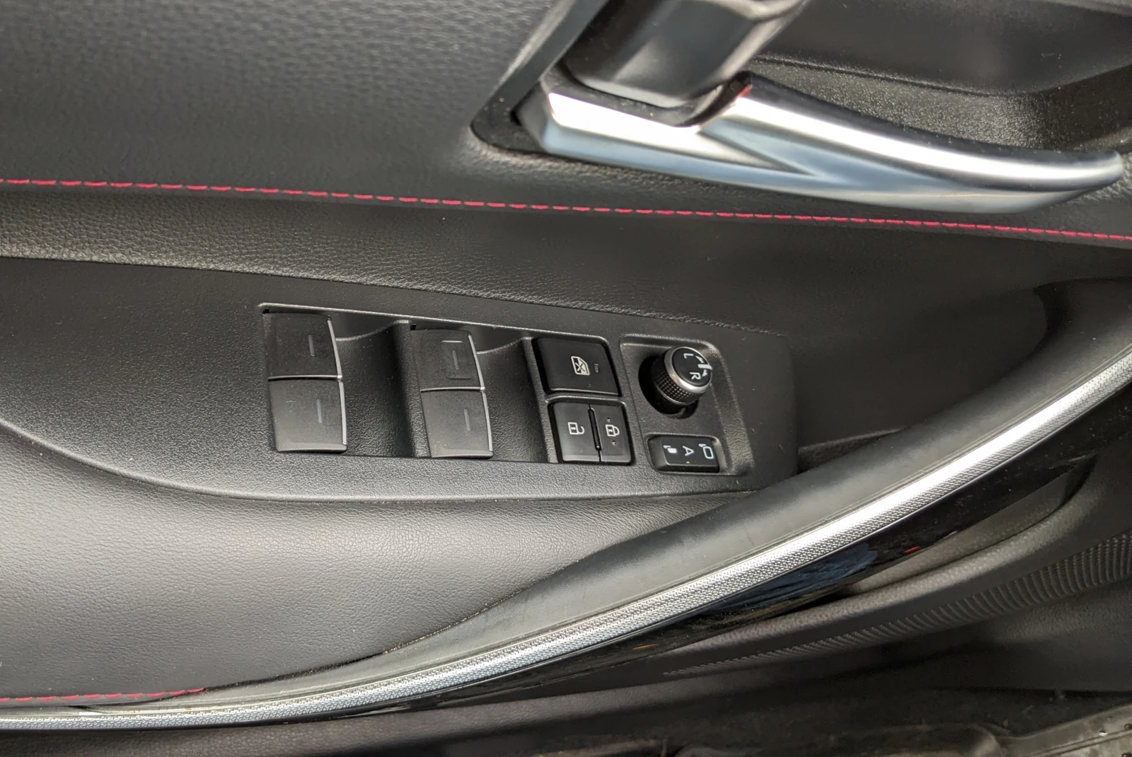 Toyota Corolla Lounge | Mobile.bg   12