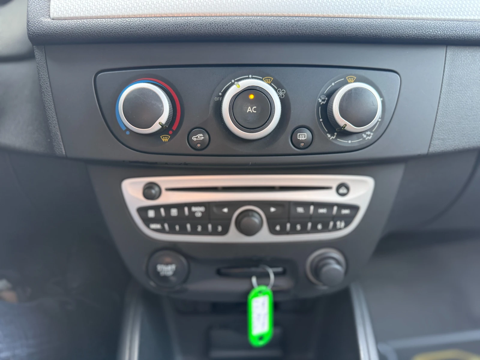 Renault Megane 6 ������ ��������/1.5DCI 110�.�. ��������� | Mobile.bg � ����������� 12