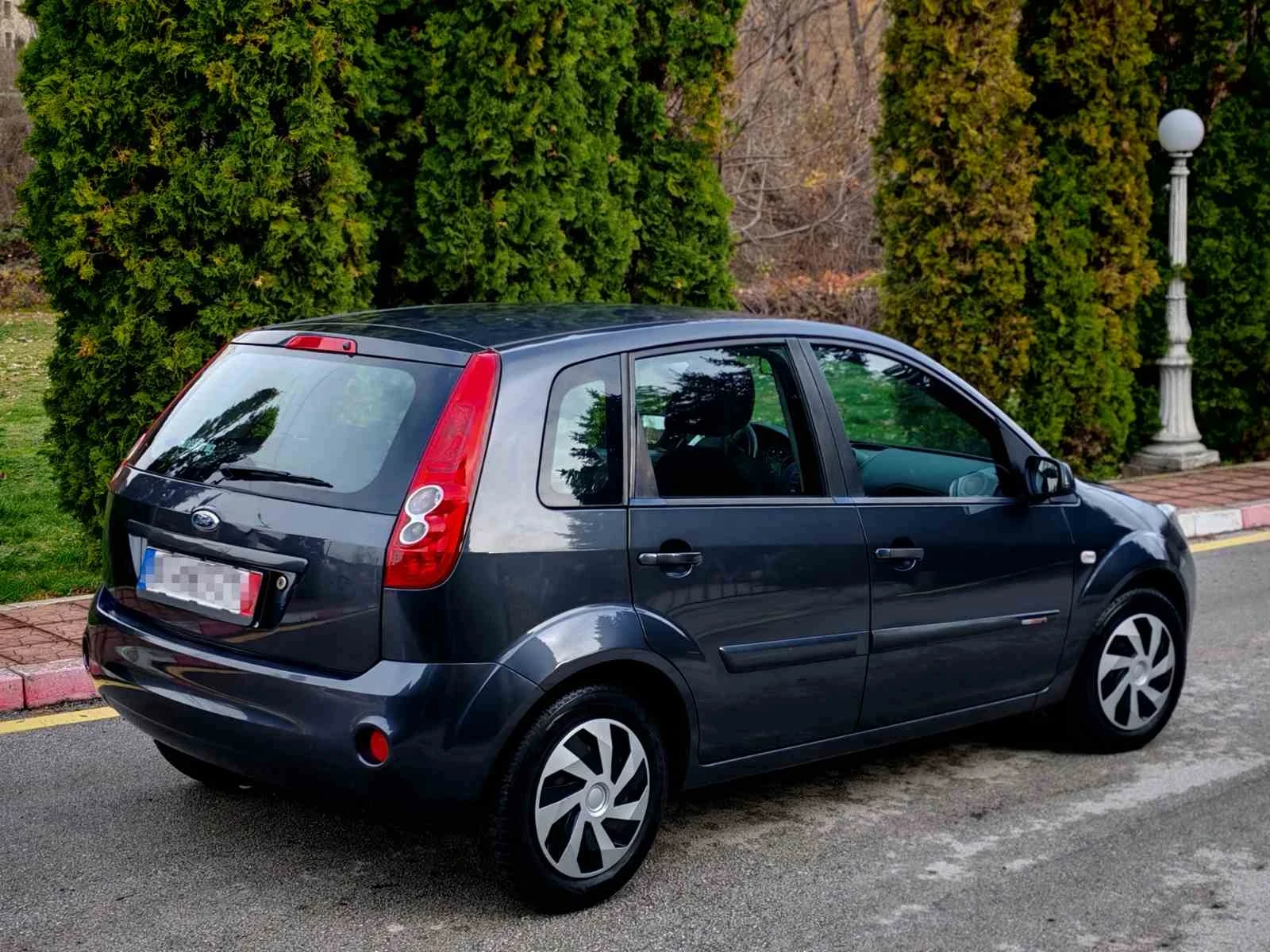 Ford Fiesta  - изображение 7