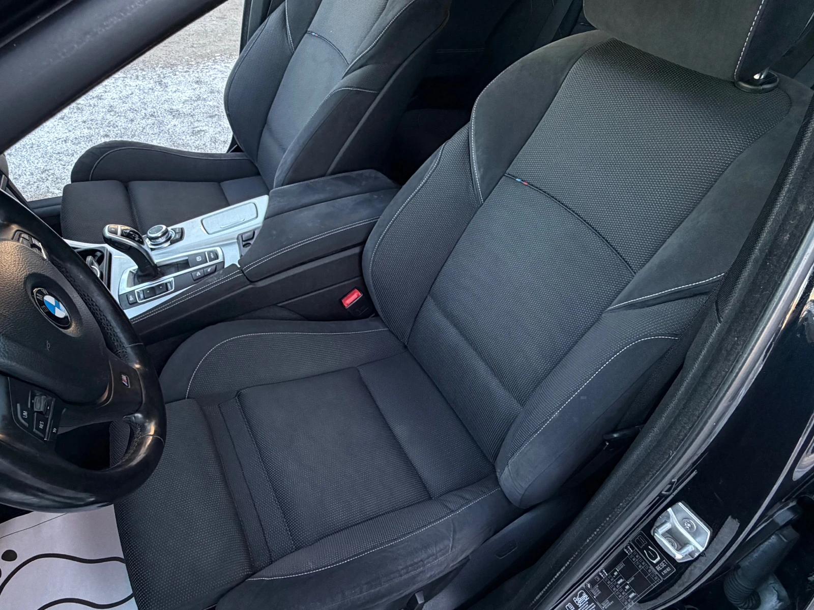 BMW 530 3.0D/X-DRIVE/ОРИГИНАЛЕН M-ПАКЕТ/РЕАЛЕН ПРОБЕГ - изображение 9