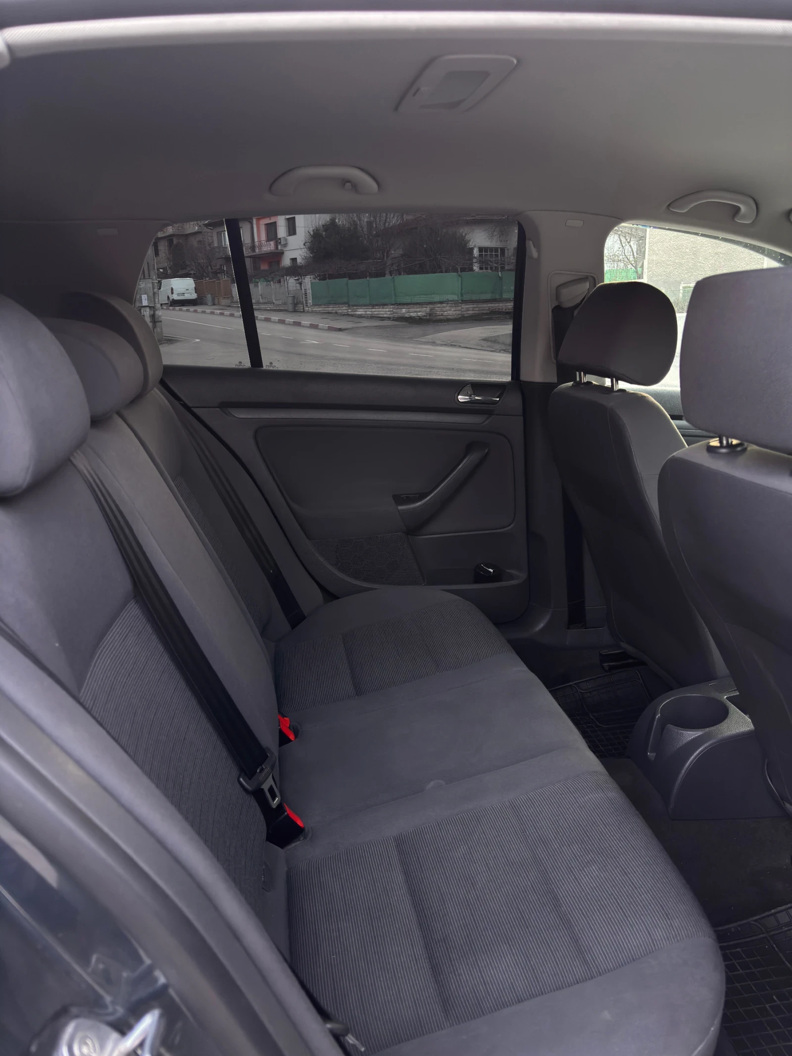 VW Golf, снимка 7 - Автомобили и джипове - 53840683