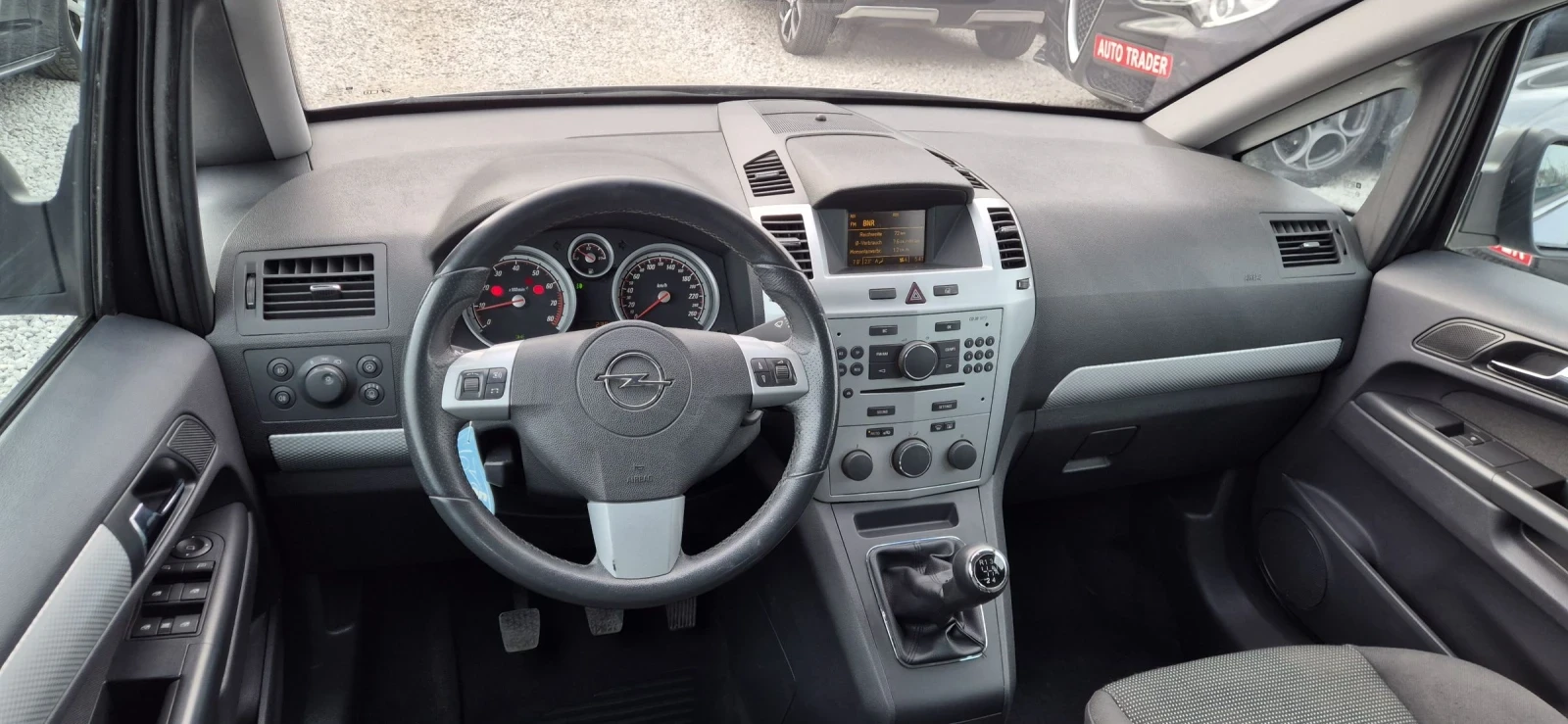 Opel Zafira 1.8-140кс.7места, снимка 12 - Автомобили и джипове - 53928640