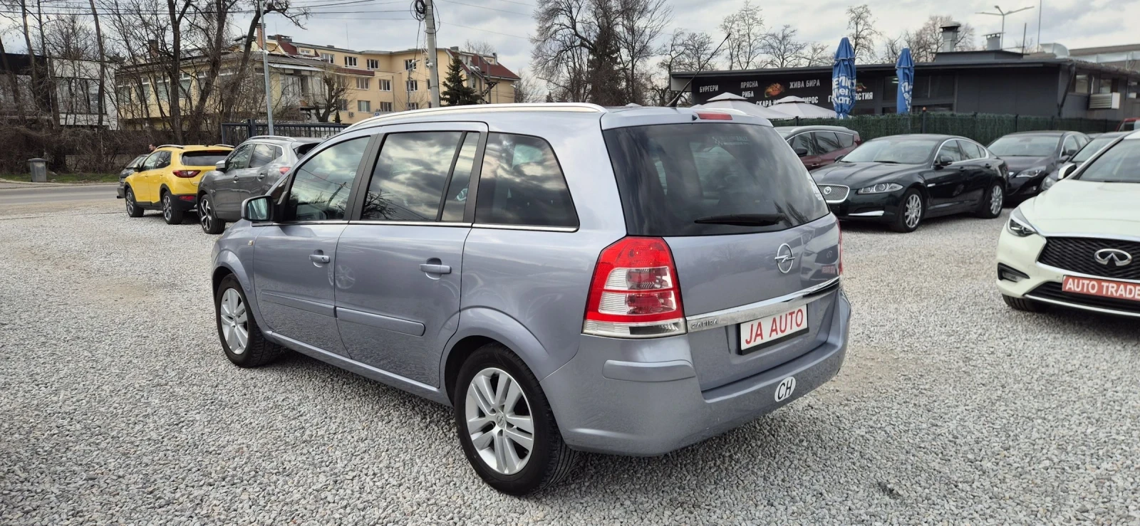 Opel Zafira 1.8-140кс.7места, снимка 8 - Автомобили и джипове - 53928640