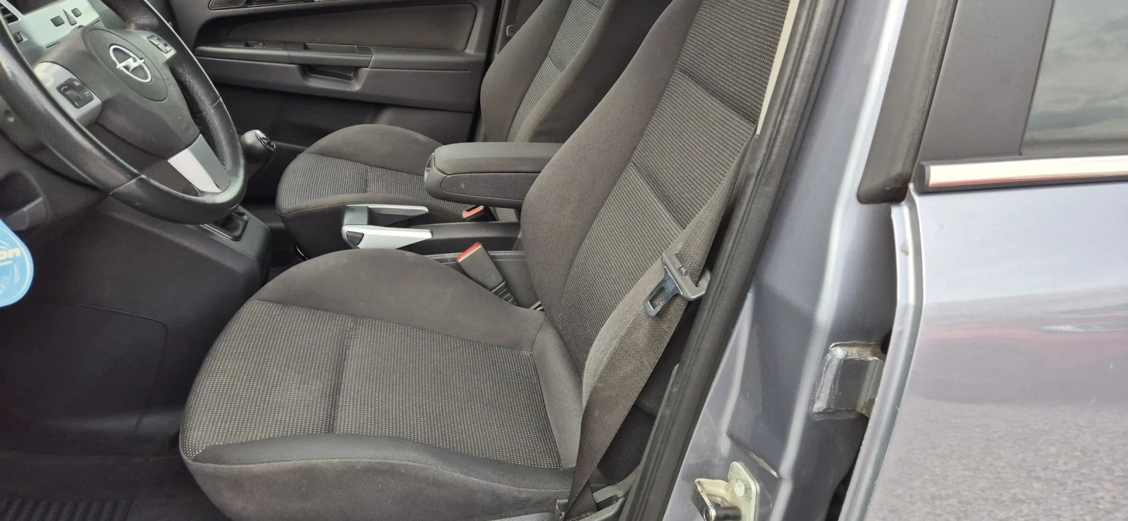 Opel Zafira 1.8-140кс.7места, снимка 14 - Автомобили и джипове - 53928640