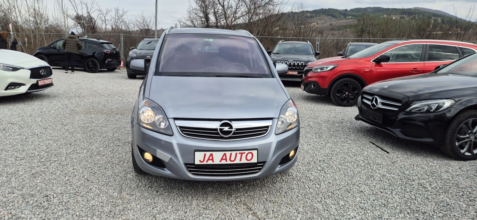 Opel Zafira 1.8-140кс.7места, снимка 2 - Автомобили и джипове - 53928640