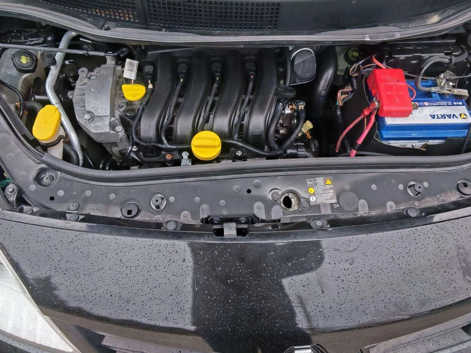 Renault Grand scenic 1.6i, снимка 15 - Автомобили и джипове - 53952112