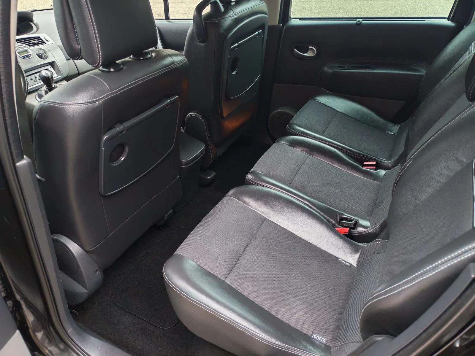 Renault Grand scenic 1.6i, снимка 11 - Автомобили и джипове - 53952112