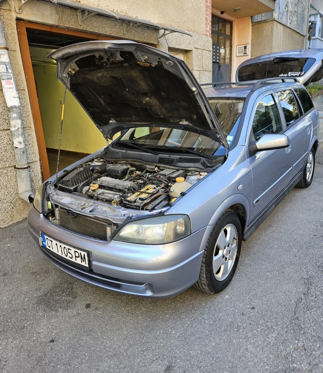 Opel Astra 1.6 CNG, снимка 2 - Автомобили и джипове - 53979185