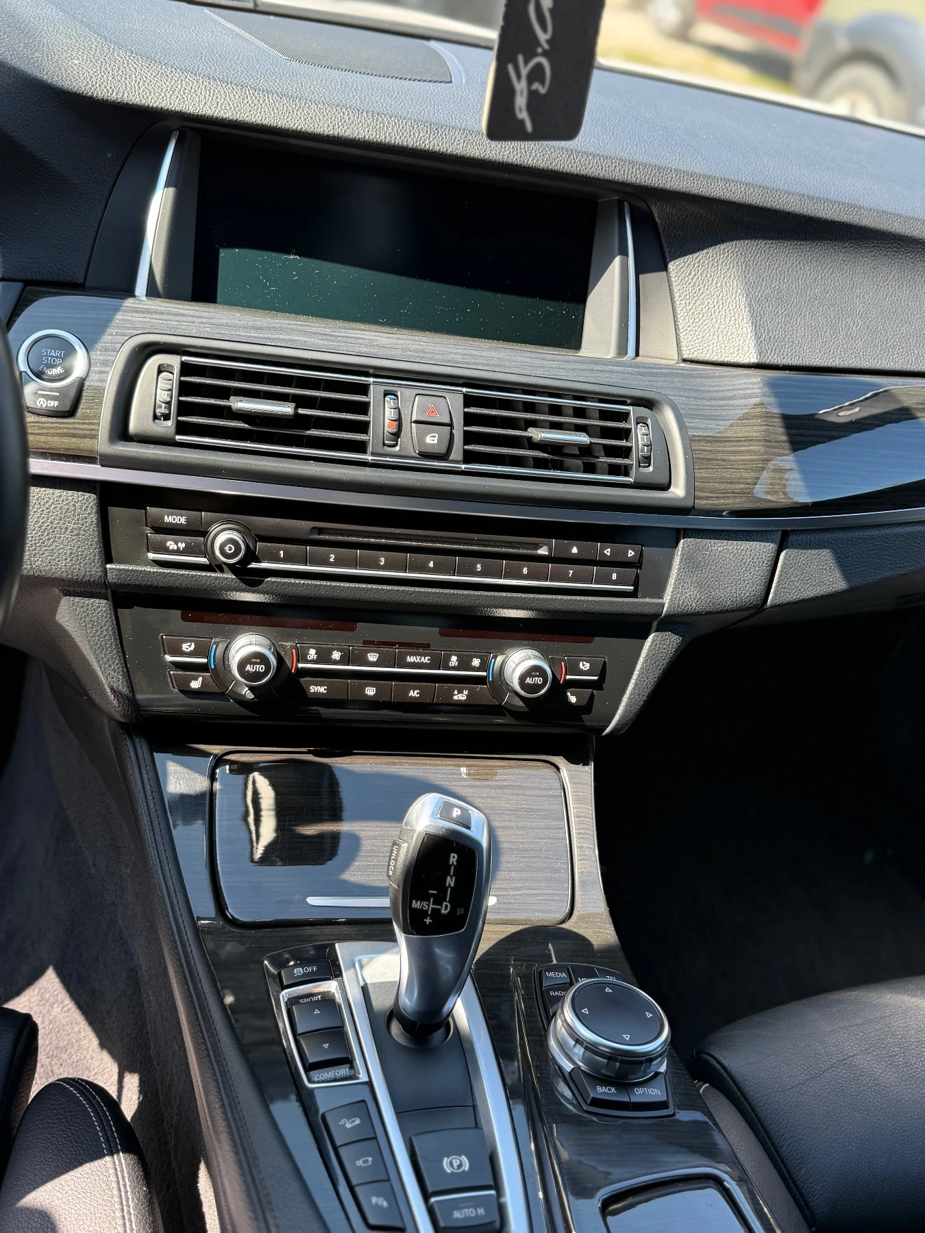 BMW 520, снимка 10 - Автомобили и джипове - 54140652