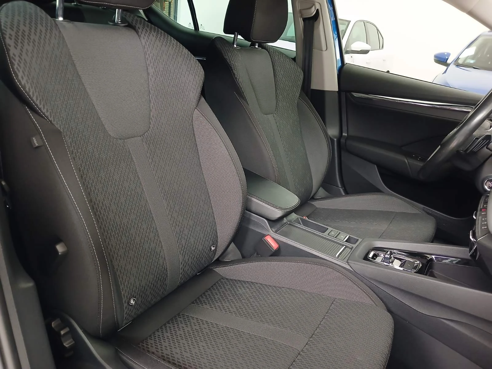 Skoda Octavia 1, 5/150 �.�./7DSG/M-HEV | Mobile.bg � ����������� 7