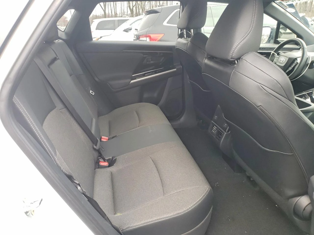 Toyota bZ4X XLE AWD, снимка 10 - Автомобили и джипове - 54397917
