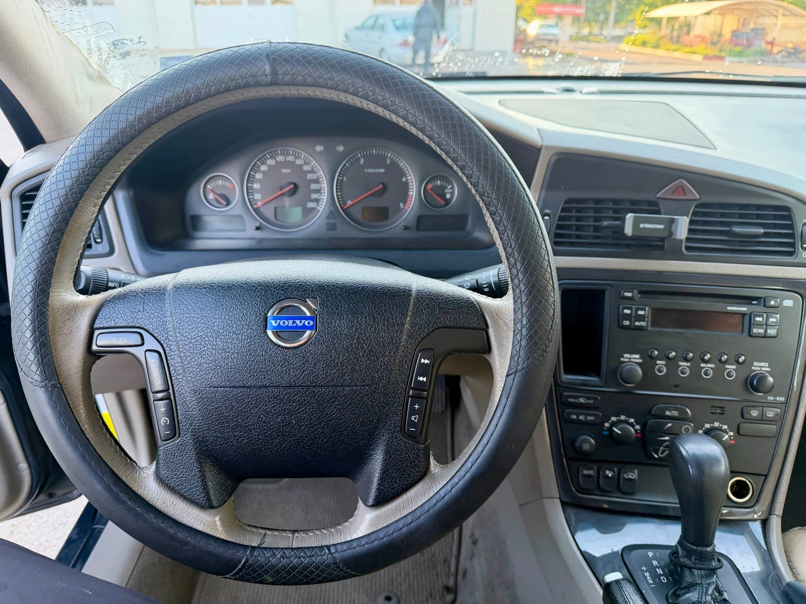 Volvo Xc70 D5 AWD, снимка 8 - Автомобили и джипове - 54402042