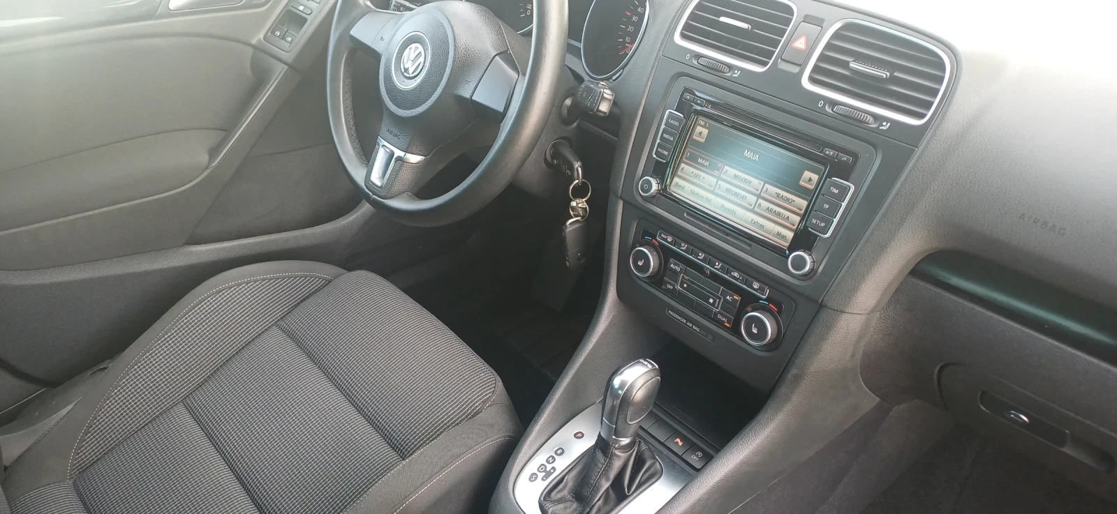 VW Golf АВТОМАТИК, снимка 13 - Автомобили и джипове - 54568963