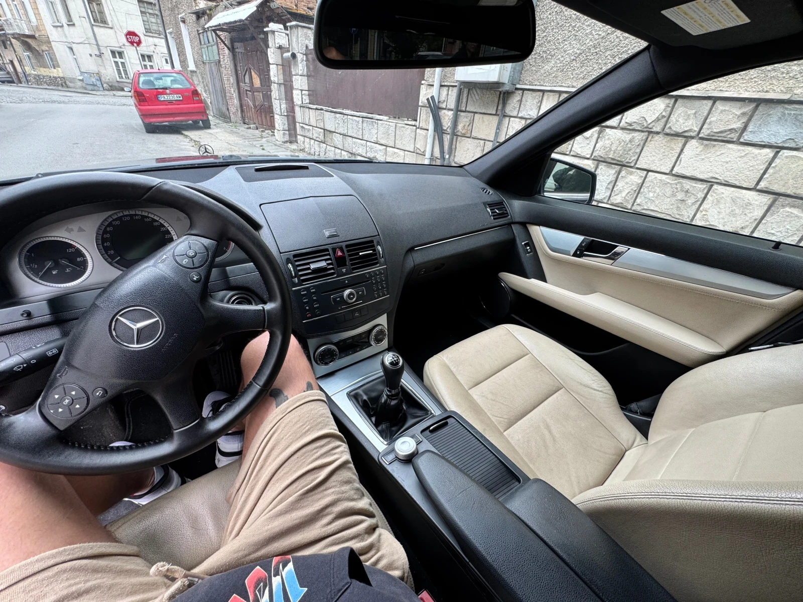 Mercedes-Benz C 220, снимка 8 - Автомобили и джипове - 54987657