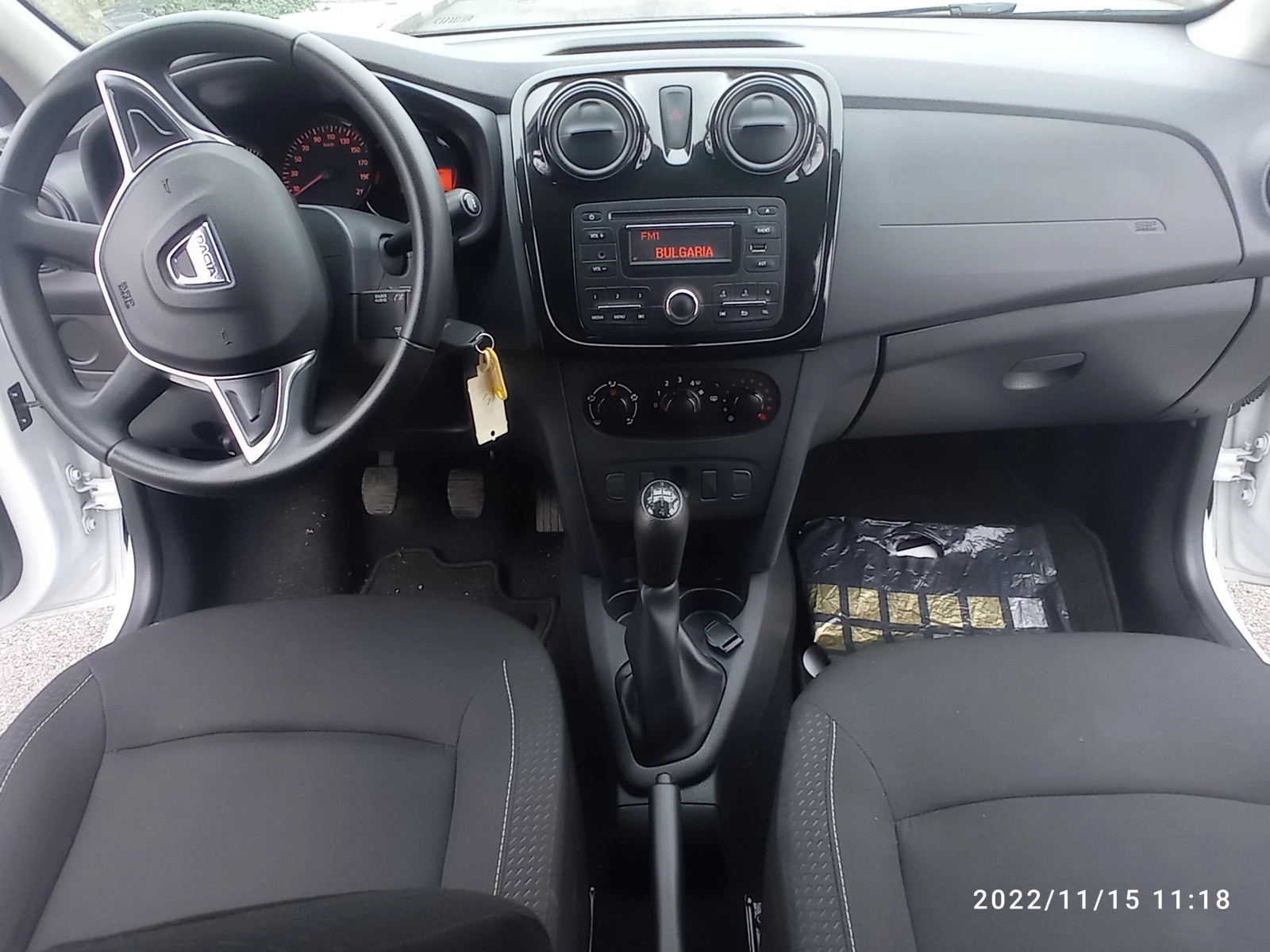 Dacia Sandero 1.0/73кс., снимка 4 - Автомобили и джипове - 55461827