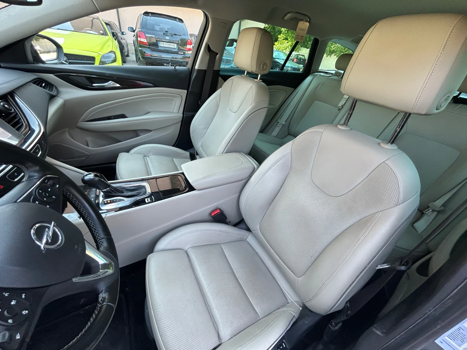 Opel Insignia 2.0 cdti , снимка 14 - Автомобили и джипове - 55619050