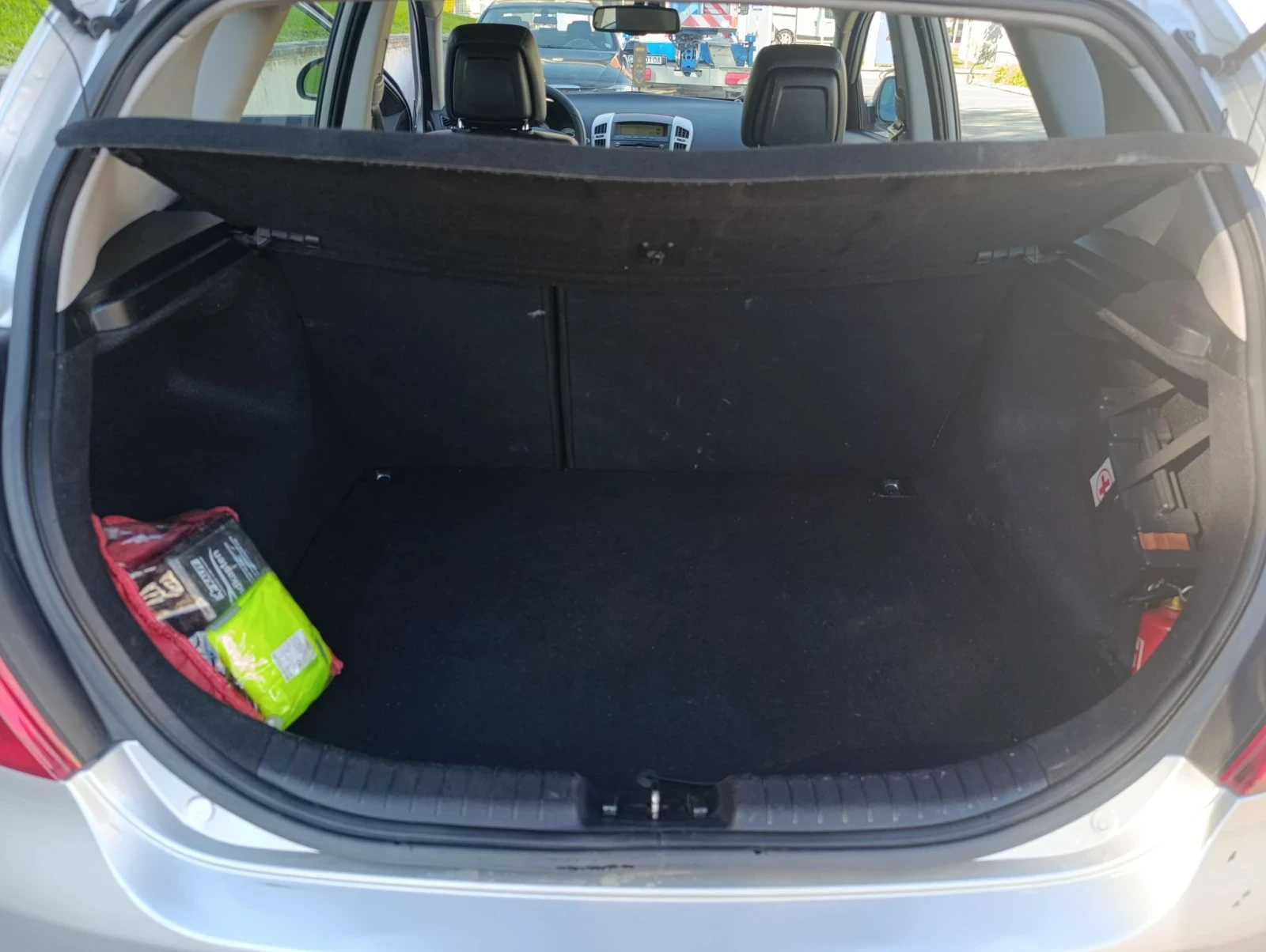 Kia Ceed 1.6CRDI, снимка 15 - Автомобили и джипове - 55959262