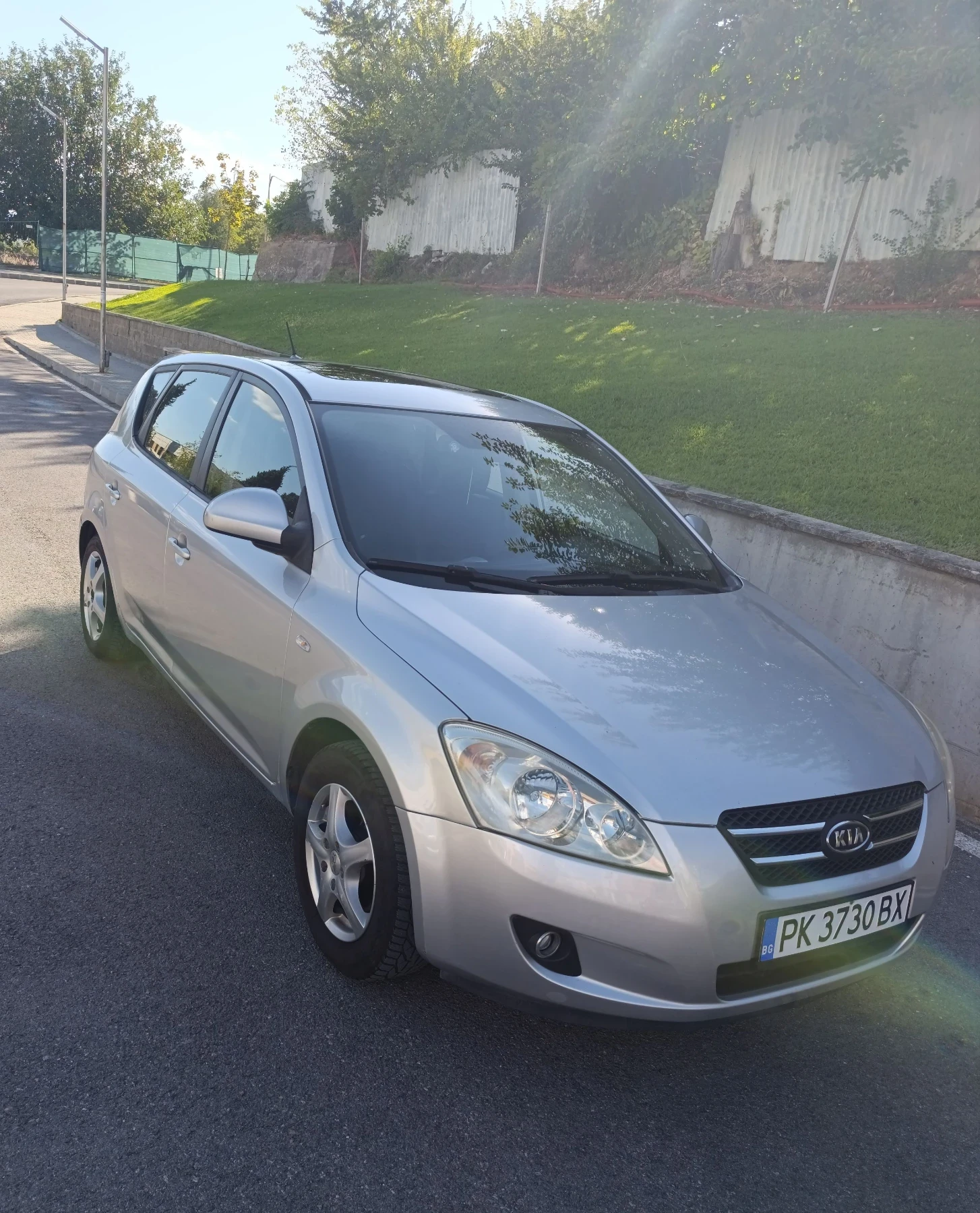 Kia Ceed 1.6CRDI, снимка 3 - Автомобили и джипове - 55959262