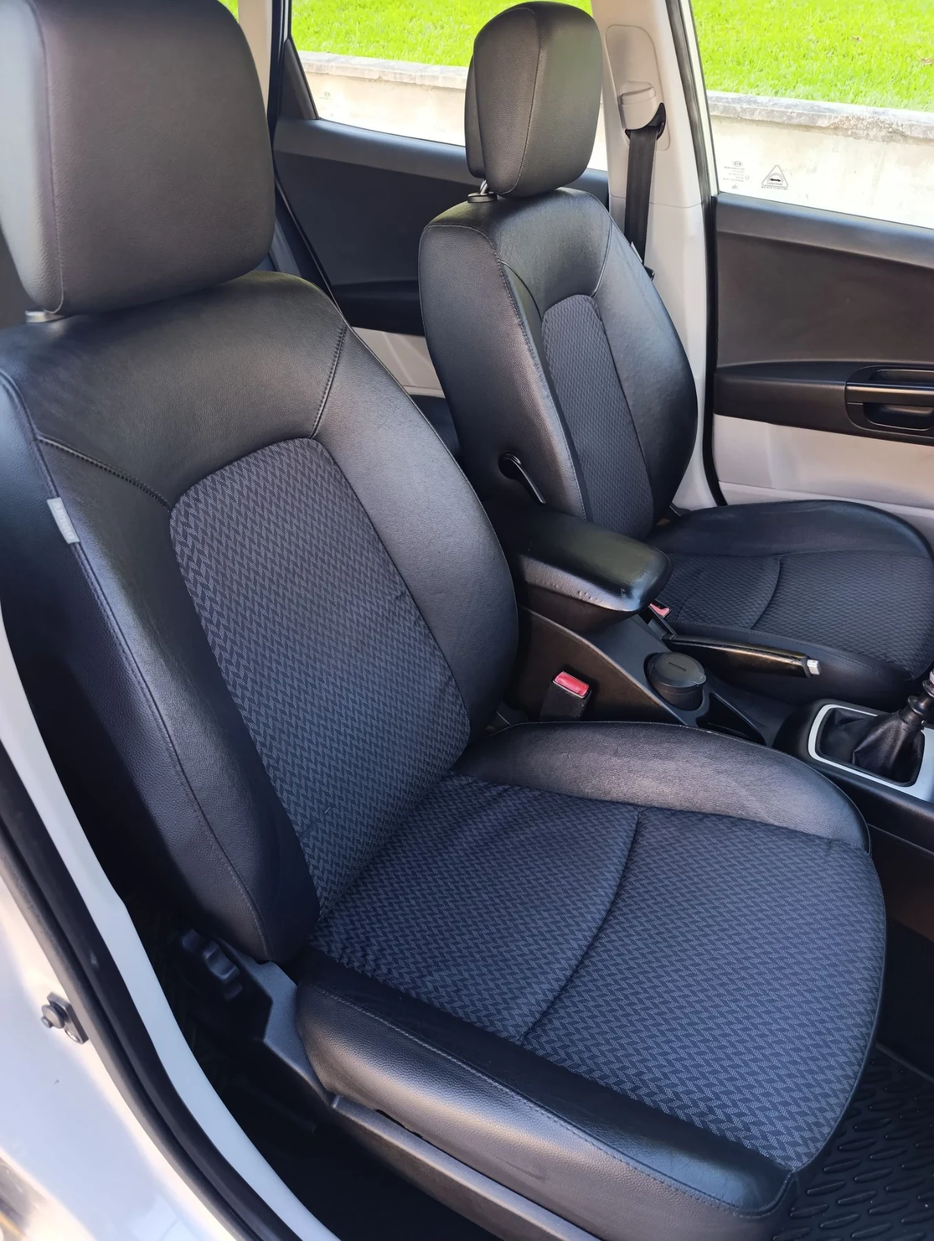 Kia Ceed 1.6CRDI, снимка 6 - Автомобили и джипове - 55959262